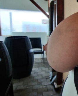 3 Loch Fickdienerin  8636Wald - Bild 4 von 8