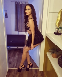 Skinny Sandra 18 - Bild 1 von 6