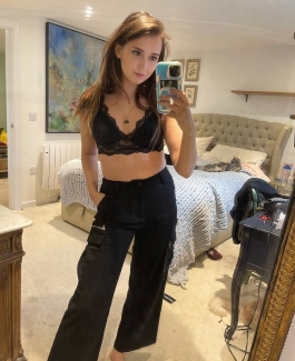 Adriana  - Bild 4 von 4