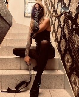 Bizarr Lady Dinah - Bild 5 von 6
