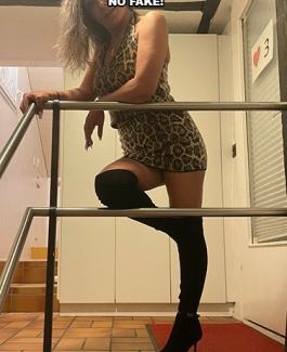 Fist und  Sperma Geil  Alexandra  8636 Wald No Fake Foto  - Bild 2 von 8