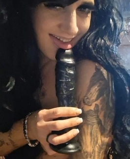 German 3 Loch Perverse Milf die es liebt - Bild 3 von 7