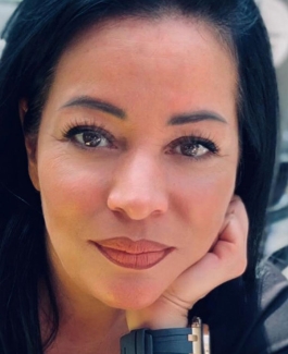 Larissa - Bild 1 von 4
