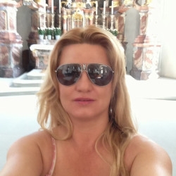 Massage Göttin  - Bild 1 von 3