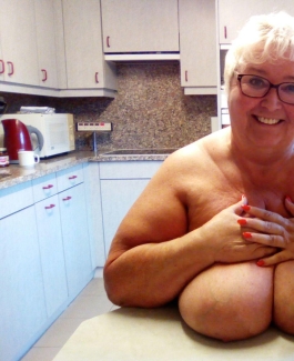 Micaela Sexsau - Bild 2 von 6