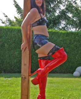 PornNutte-Angi - Bild 15 von 15