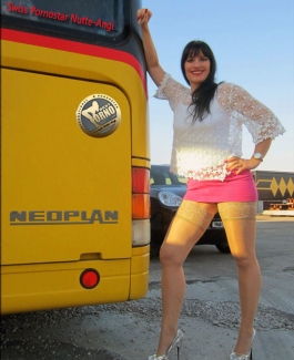 Pornostar Nutte-Angi - Bild 6 von 10