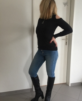 Vanessa - Bild 9 von 10