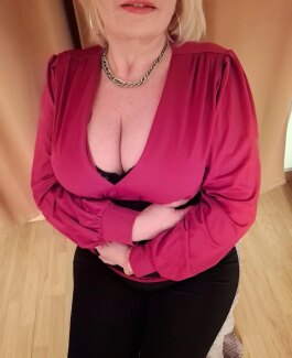 Kriens..Reife Pivate Hausfrau 51.j (Leicht mollig) - Bild 5 von 5