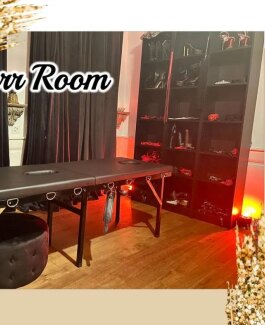 Sexy Masseurinnen - Bild 25 von 31