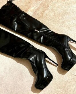 Lady Belle Bizarr - Bild 12 von 14