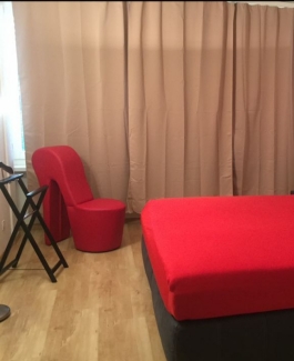 Apt Erotik - Bild 1 von 4