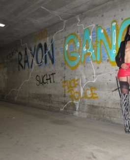 Strichnutte-Angi - Bild 1 von 8