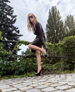Mistress Zahra - Bild 4 von 4