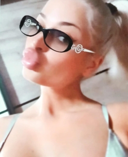 Juliana - Bild 2 von 2