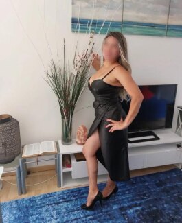 Julia - Bild 1 von 4