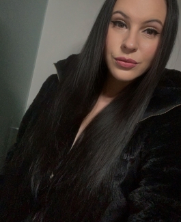 Lia - Bild 1 von 11