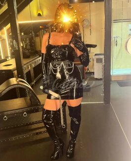 Domina CH-Lara - Bild 1 von 3