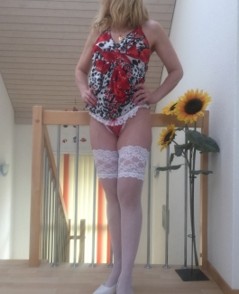 Vanessa - Bild 8 von 17