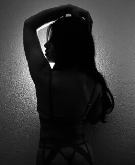 Slave - Bild 3 von 3