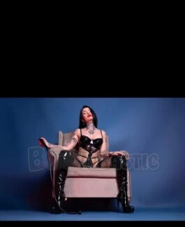 Domina Tina NEU - Bild 8 von 10