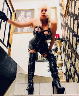 HERRIN LANA ANDERSSON - Bild 19 von 19