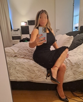 Julia - Bild 2 von 6