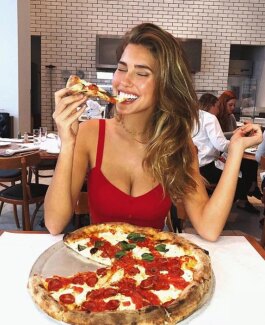 SCHWEIZER GANGBANG GIRLS - Bild 12 von 12