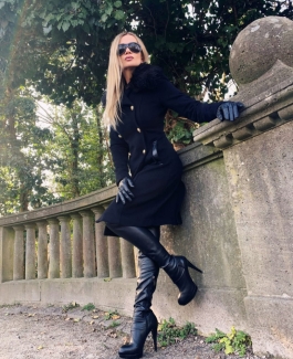 Mistress Zahra - Bild 3 von 4