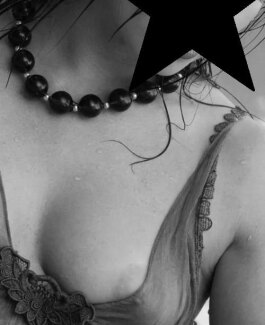 Reife, scharfe Dame - Bild 6 von 8