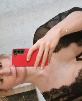 Simone - Bild 5 von 7