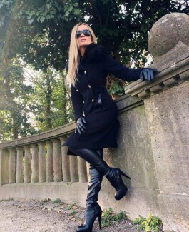 Mistress Zahra - Bild 2 von 5