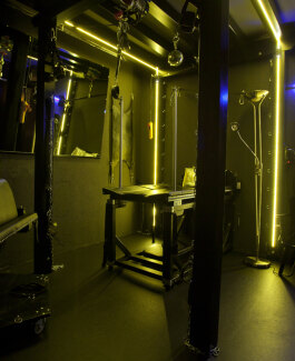 BDSM Studio Lana Andersson - Bild 12 von 16