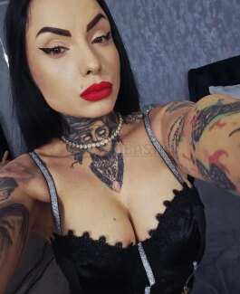 Domina Tina NEU - Bild 2 von 10