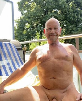 Bobby - Bild 2 von 3