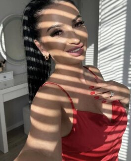 Sarah - Bild 2 von 14