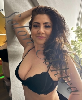 ROXY Milf - Bild 1 von 5