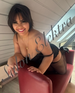 MIRA Milf - Bild 2 von 5
