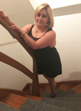 Wendy, geilste Milf - Bild 1 von 3