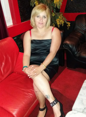 Wendy, geilste Milf - Bild 2 von 3