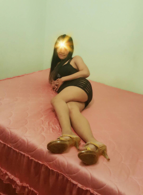 1 STUNDE MASSAGE mit HAPPY END ab 100.- - Bild 1 von 3