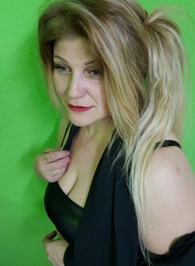 Erika-feine Lady mit Rundungen - Bild 1 von 3