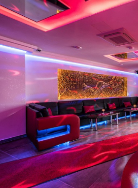 LA CHICA LOUNGE - Bild 2 von 3