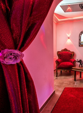 LA CHICA LOUNGE - Bild 1 von 3