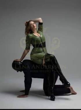 Mistress  Kim - Bild 17 von 18