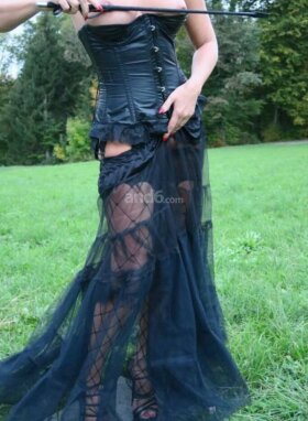 Madame X - Bild 5 von 5