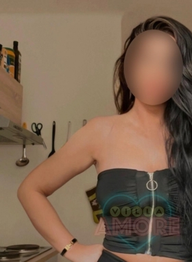 Schöne Lily aus Österreich - Bild 1 von 3