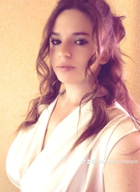 Alessandra - Bild 1 von 4